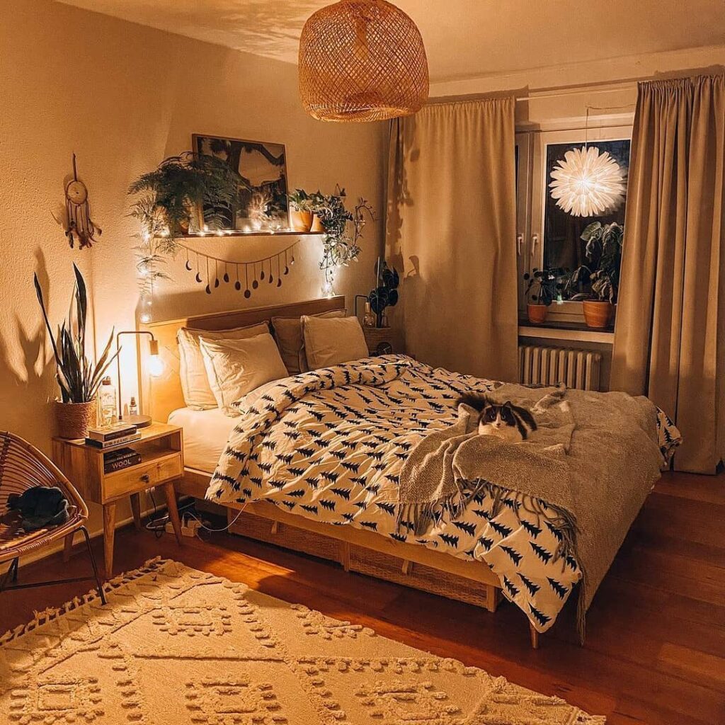 Warm bohemian bedroom, cat, plants, lighting