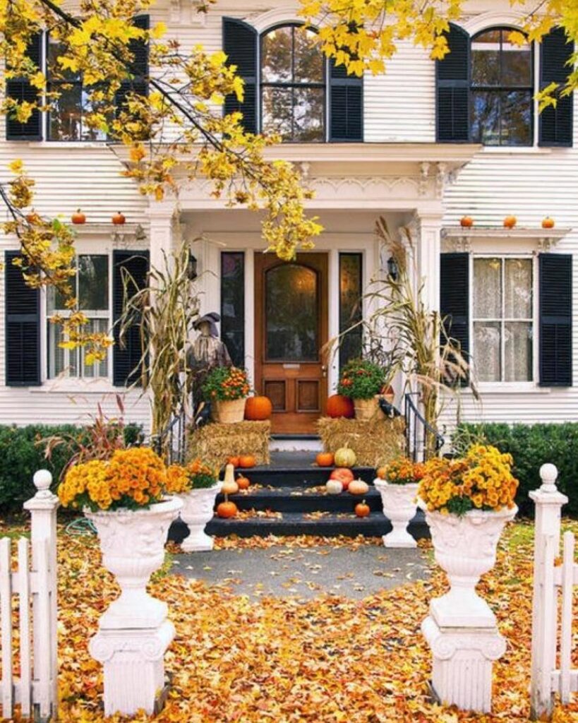 White house, fall decor, yellow leaves