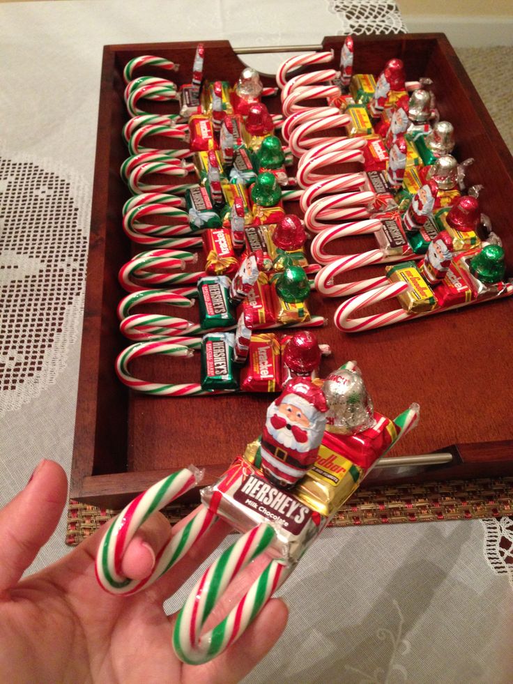 Candy cane sleighs filled with chocolates